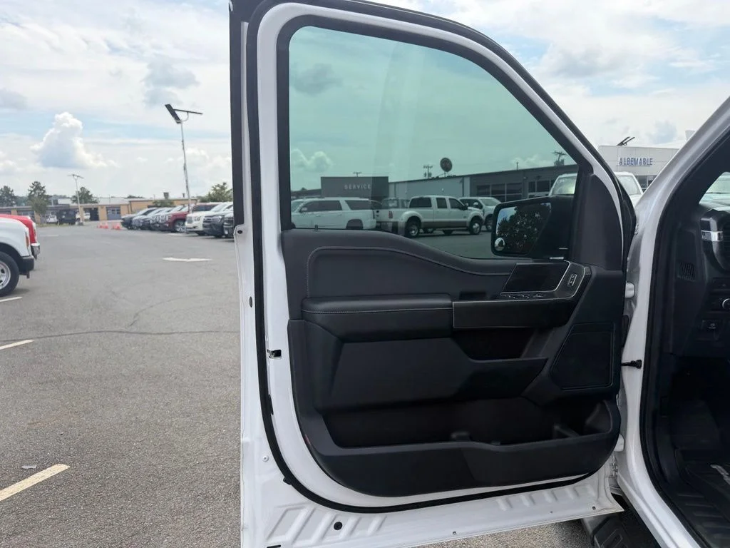 Used 2023 White Ford XLT image 13