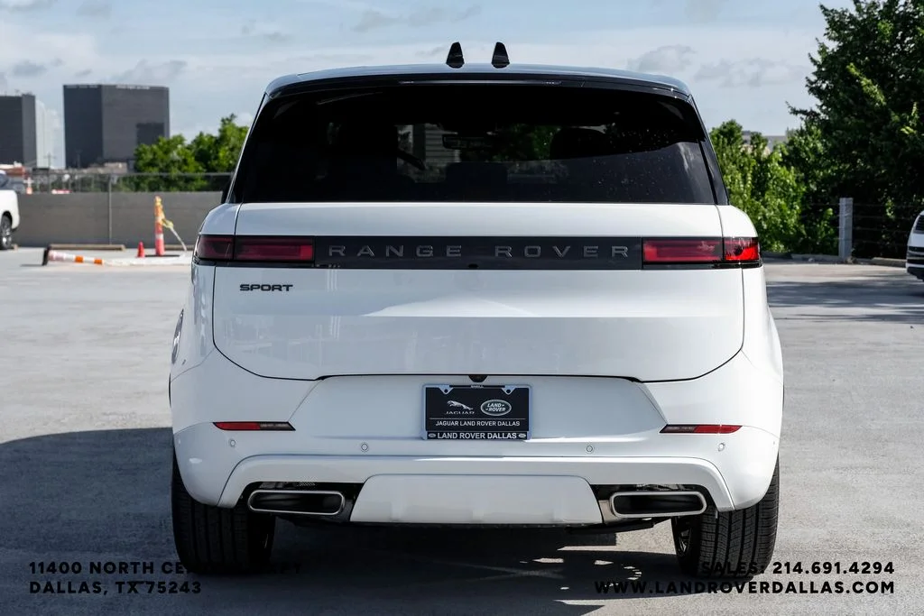 New 2026 Fuji White Land Rover Dynamic SE image 7