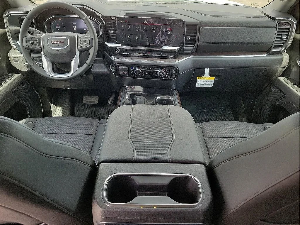 2026 GMC Sierra 1500 SLT - Photo 11