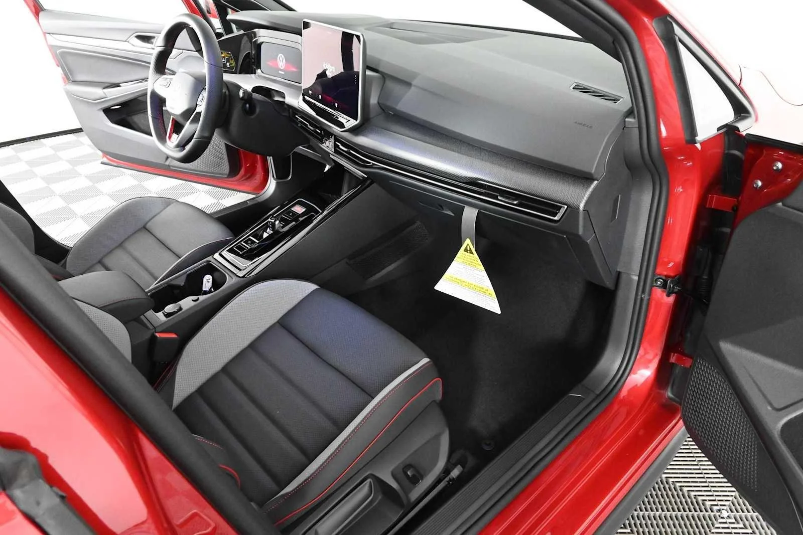 New 2026 Kings Red Metallic Volkswagen SE image 10