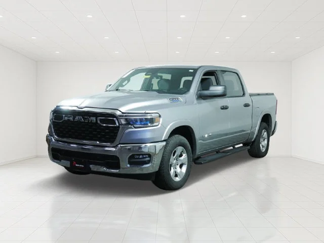 Certified Used 2025 Silver Ram Big Horn/Lone Star image 3