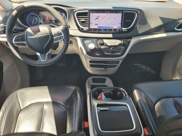 Used 2022 White Chrysler Touring L image 16