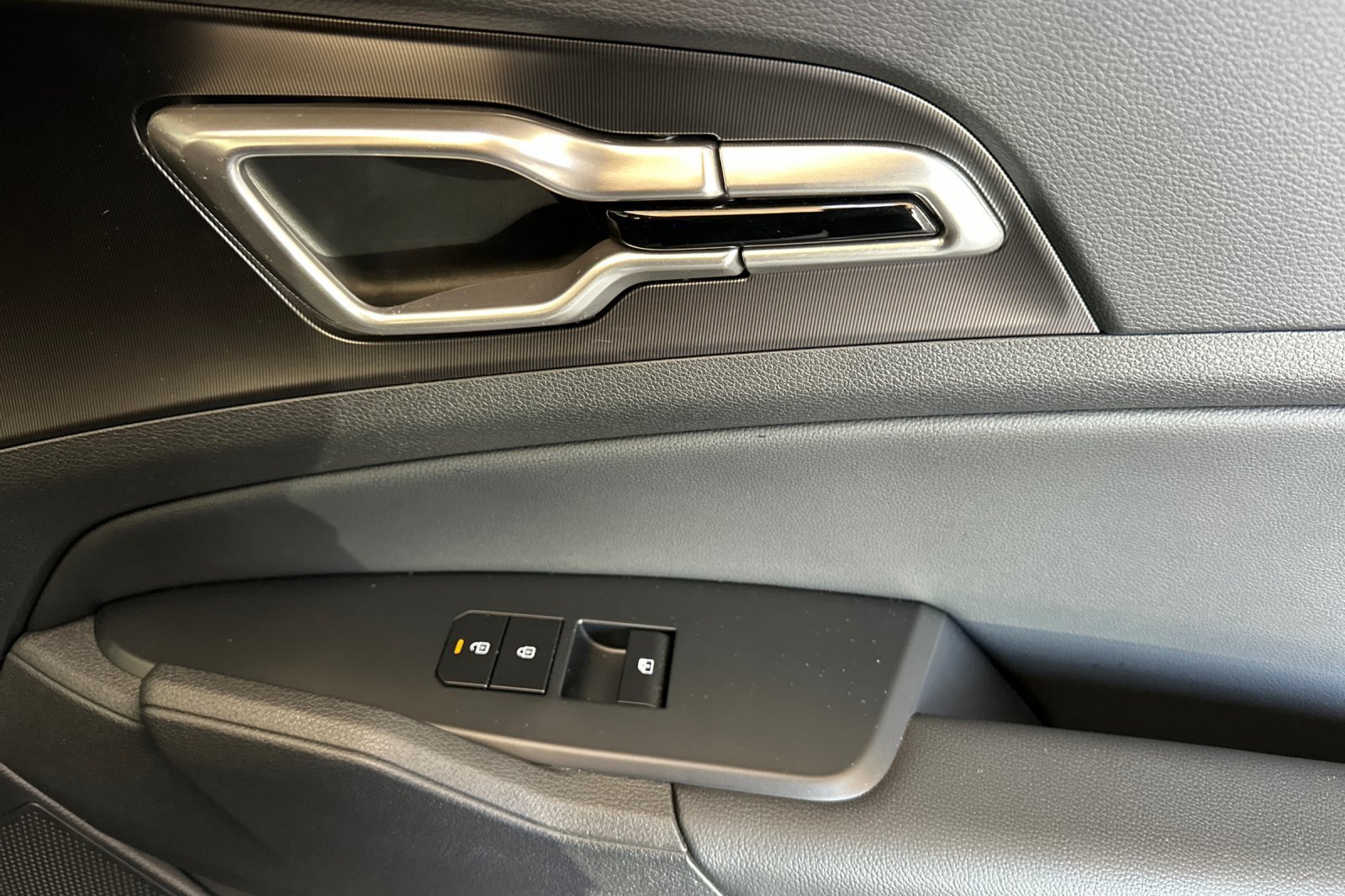 Used 2026 Black Kia EX image 19