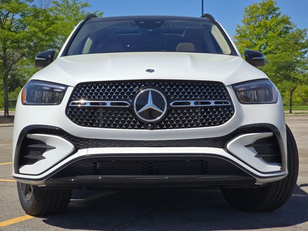 New 2026 MANUFAKTUR Moonlight White Metallic Mercedes-Benz GLE 450 image 11