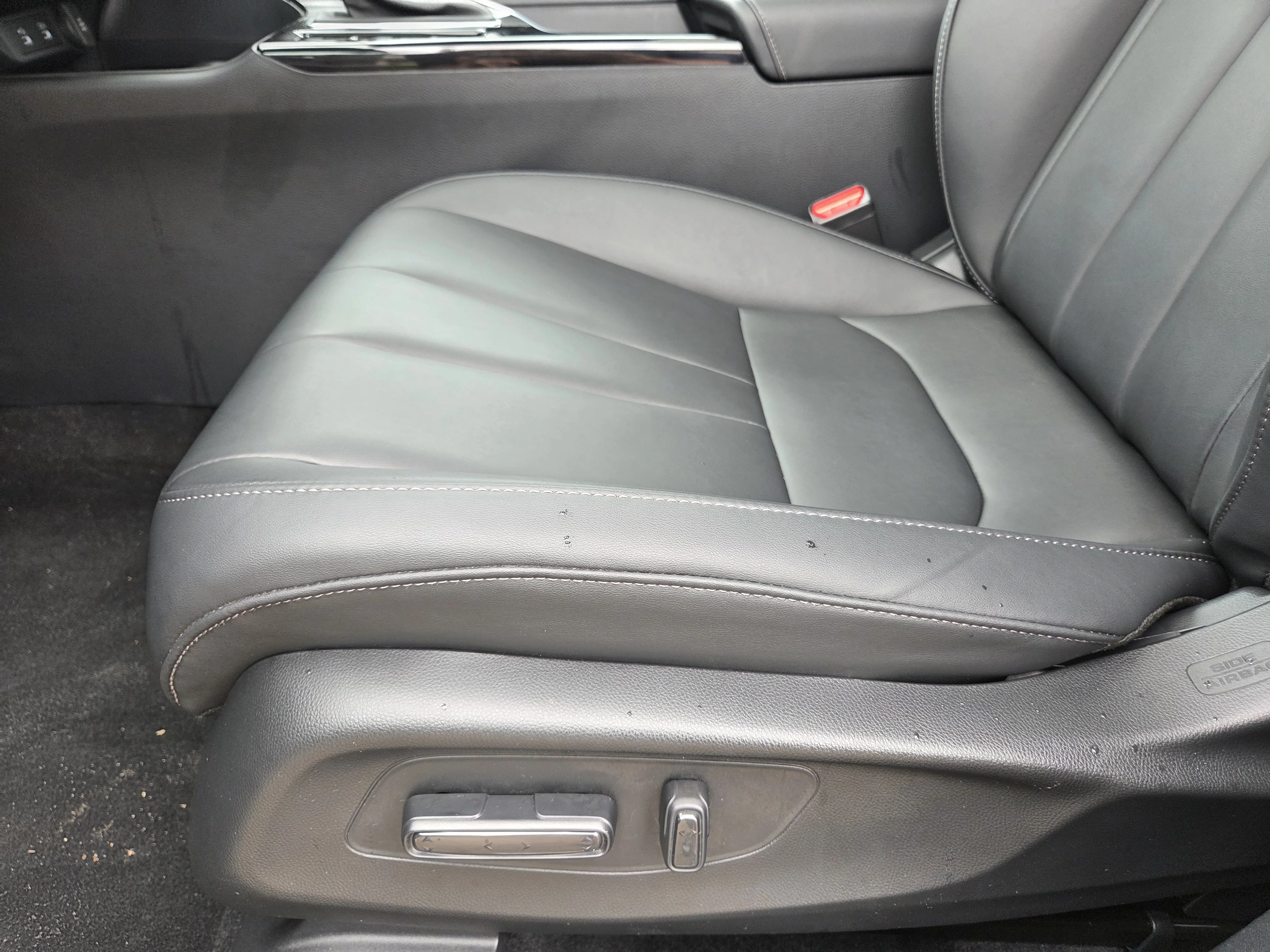 Certified Used 2025 Urban Gray Pearl Acura FWD image 40