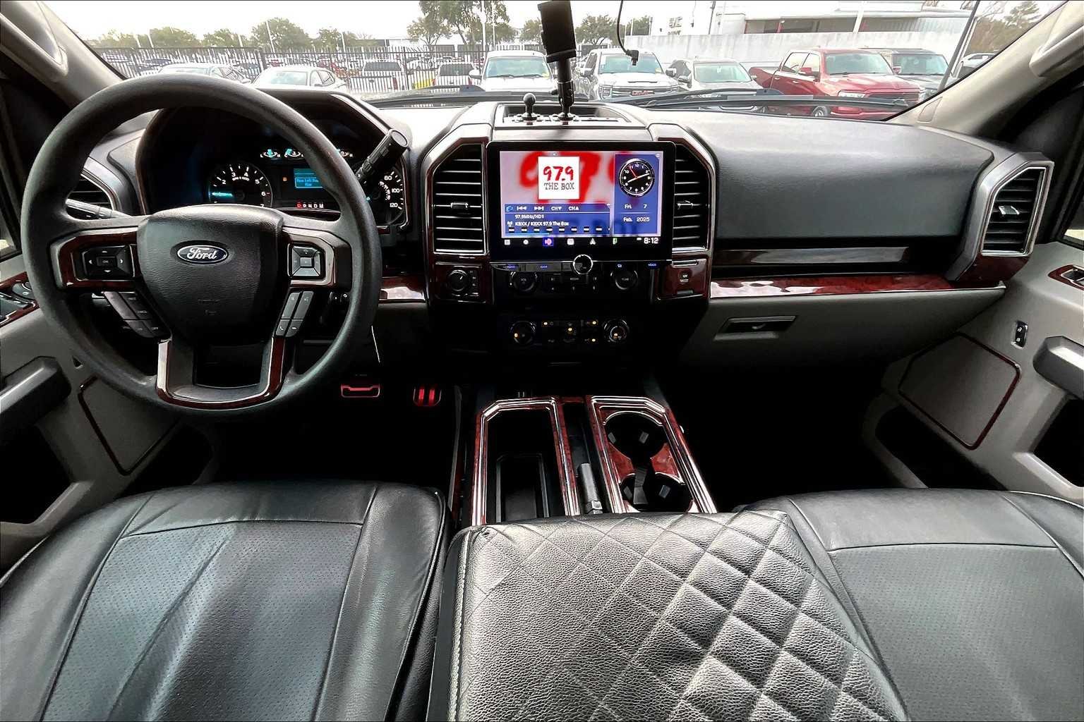 Used 2019 Oxford White Ford XLT image 13