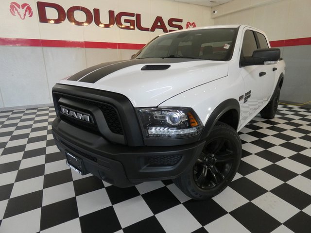 2021 Ram 1500 Classic 4WD Warlock Crew Cab 5'7
