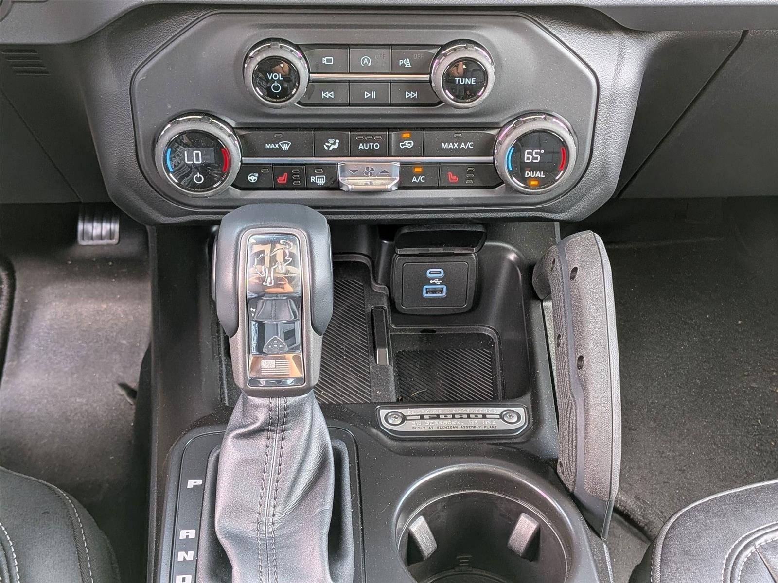 New 2025 Oxford White Ford Badlands® image 23