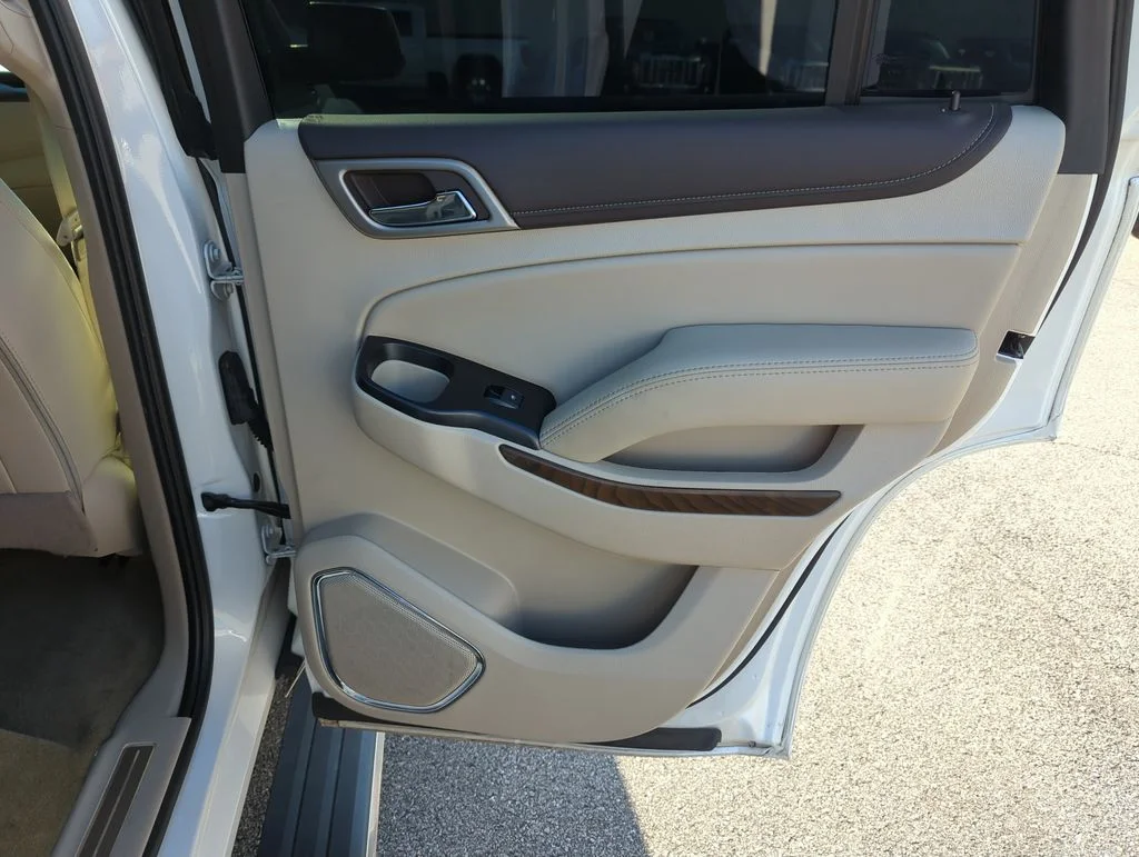 Used 2019 White GMC Denali image 33
