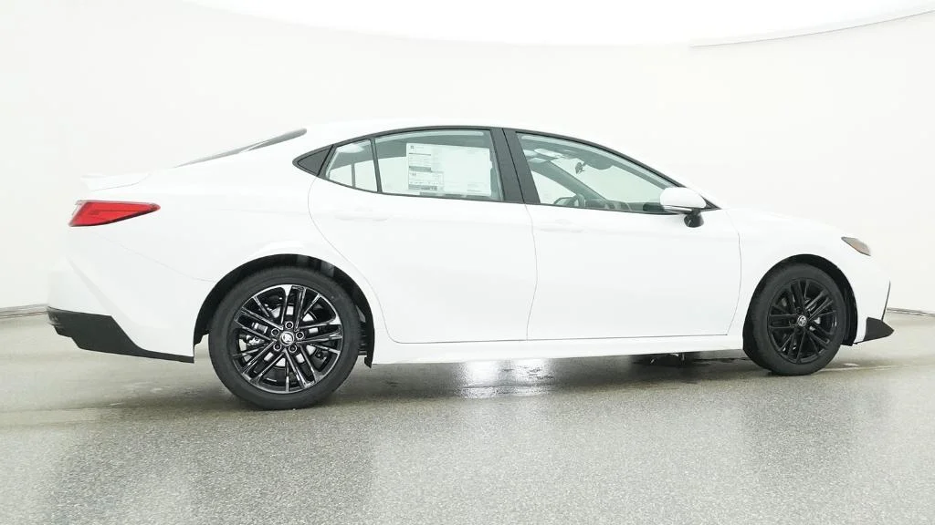 New 2026 Ice Cap Toyota SE image 17