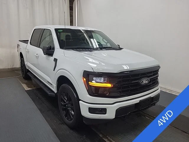 Used 2024 Oxford White Ford XLT image 2