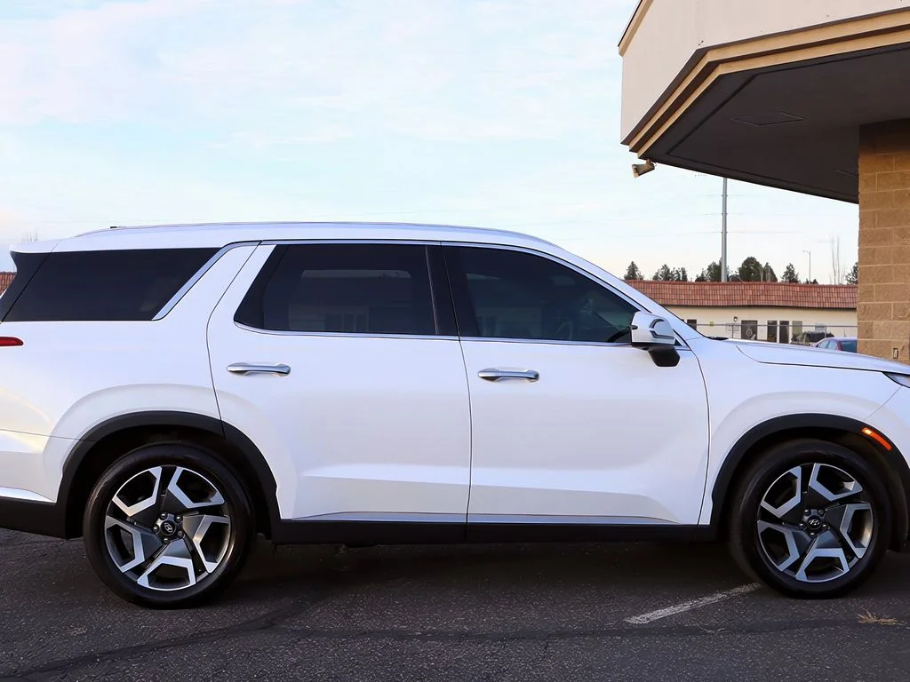 2023 Hyundai Palisade Limited - Photo 8