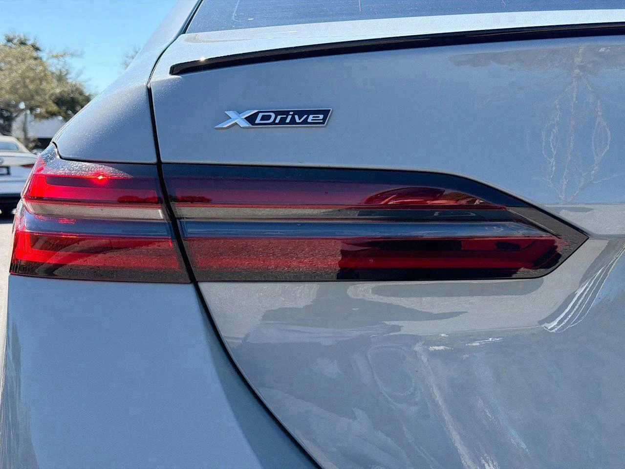 2026 BMW 5 Series 550e - Photo 10
