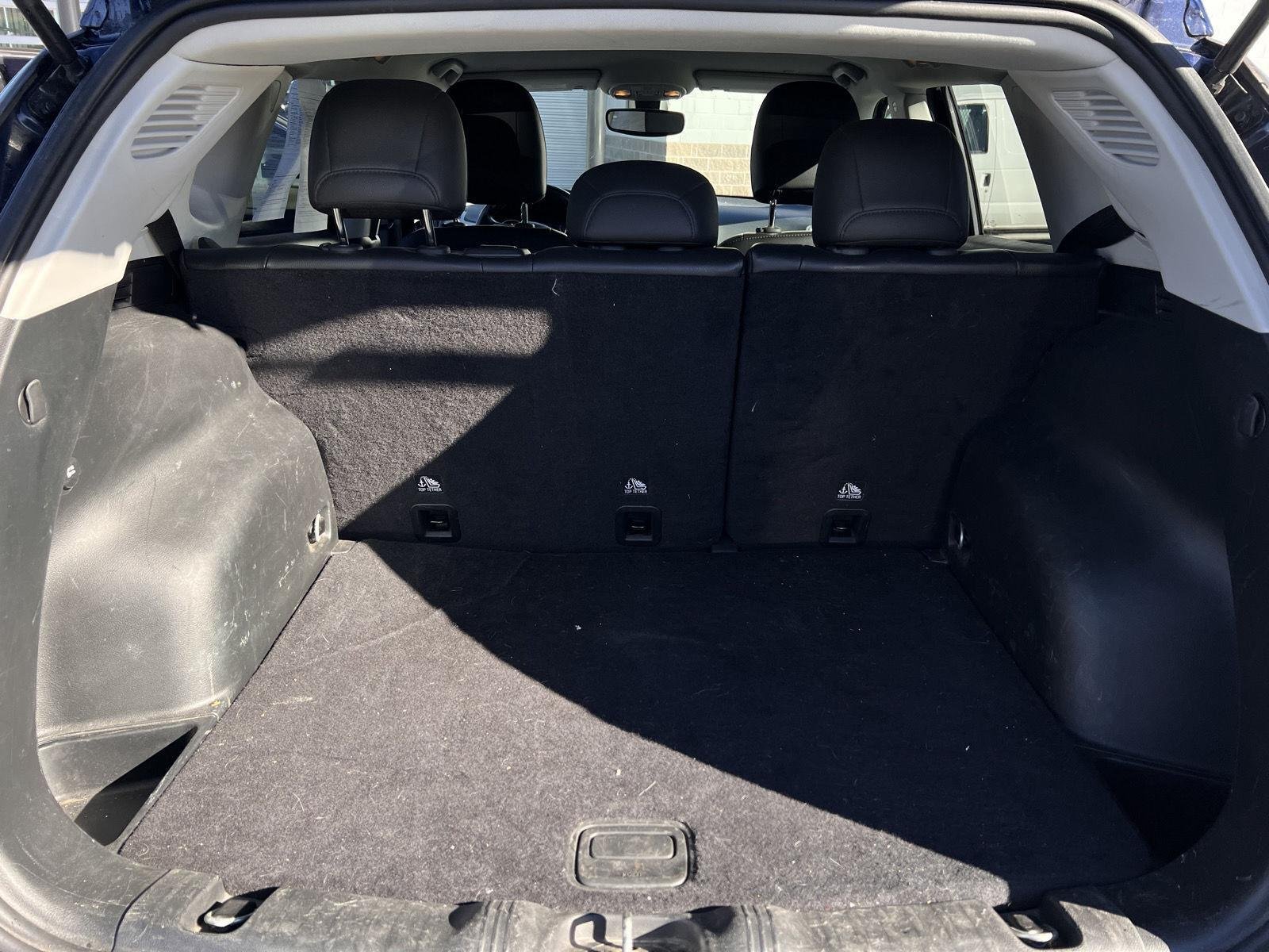 Used 2020  Jeep  image 18