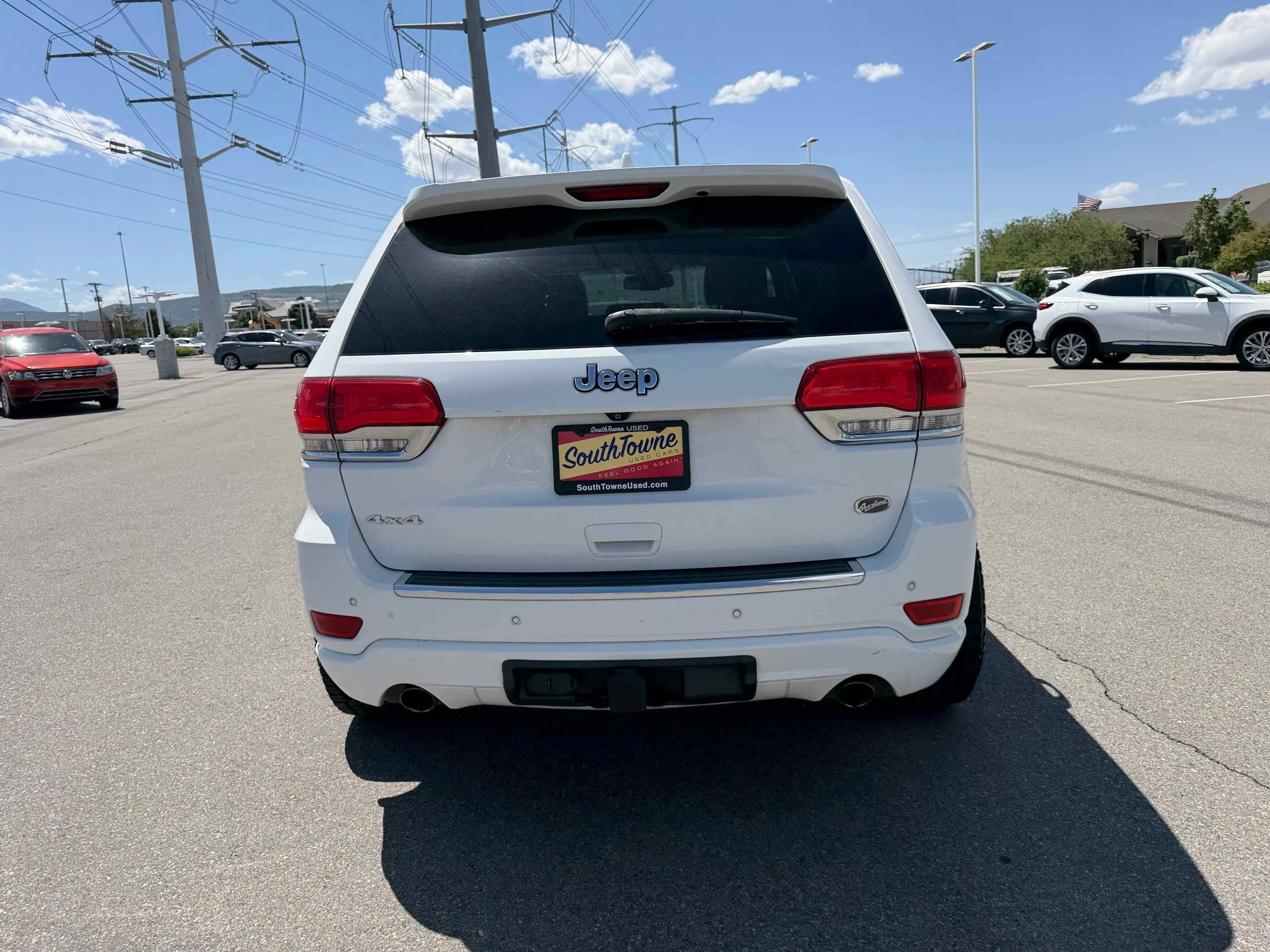 Used 2015 Bright White Clearcoat Jeep Overland image 6