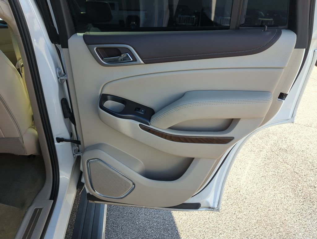 Used 2019 White GMC Denali image 33