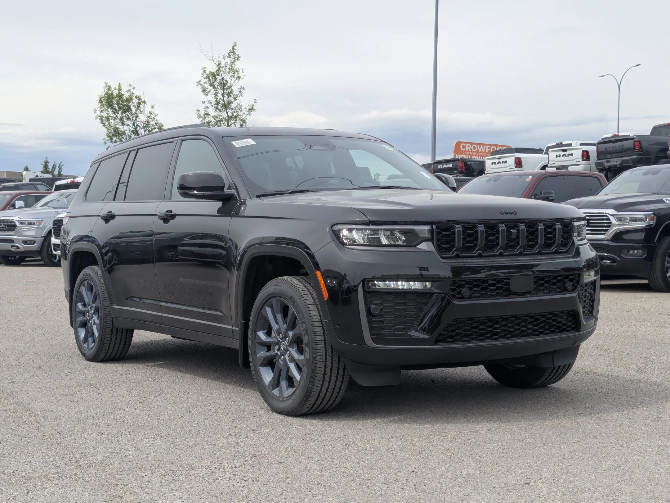New 2026 Black Jeep 85th Anniversary - - Pkg 2C7 - CommandView Pano Sunroof - 2nd Row Captains - Trailer Tow & More! image 2