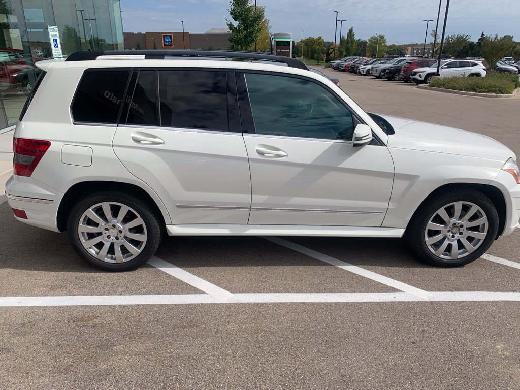 Used 2010 White Mercedes-Benz GLK 350 image 6