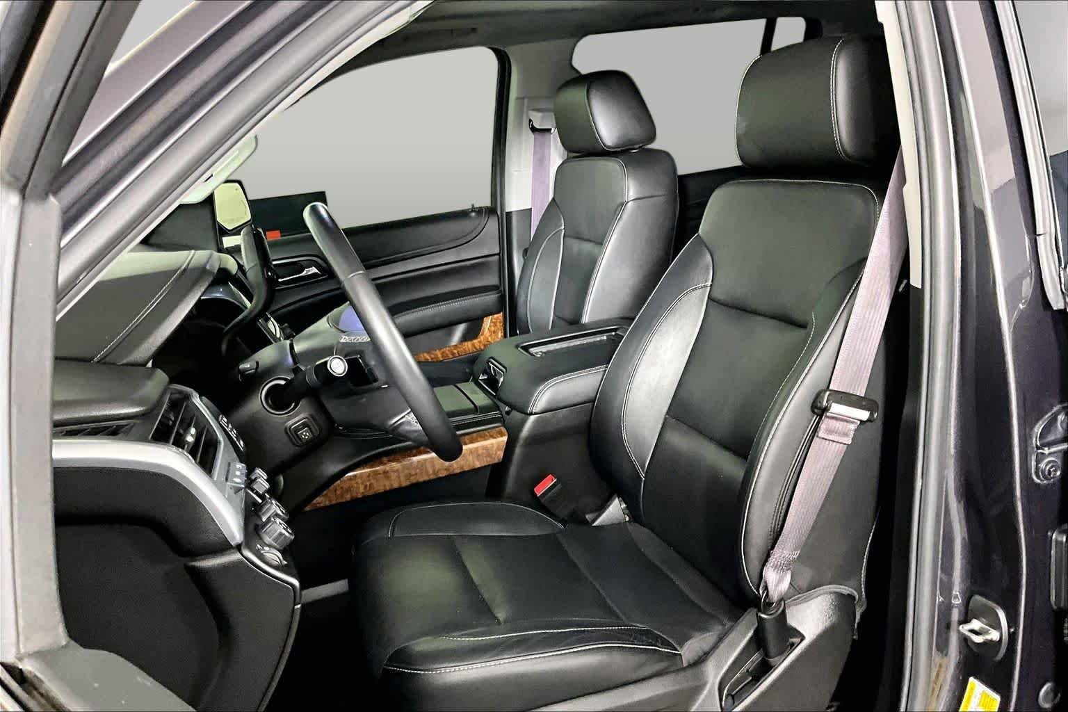 Used 2017 Tungsten Metallic Chevrolet Premier image 8
