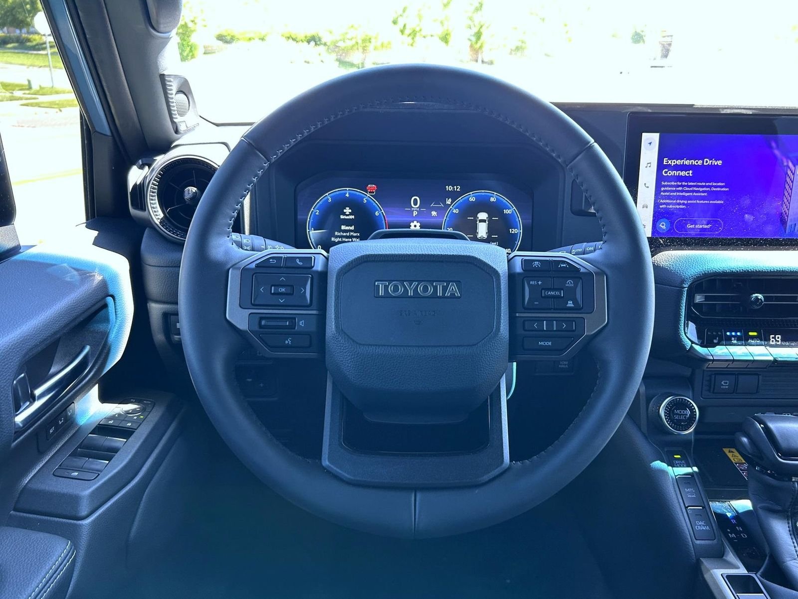 Used 2025 Blue Toyota Base image 11