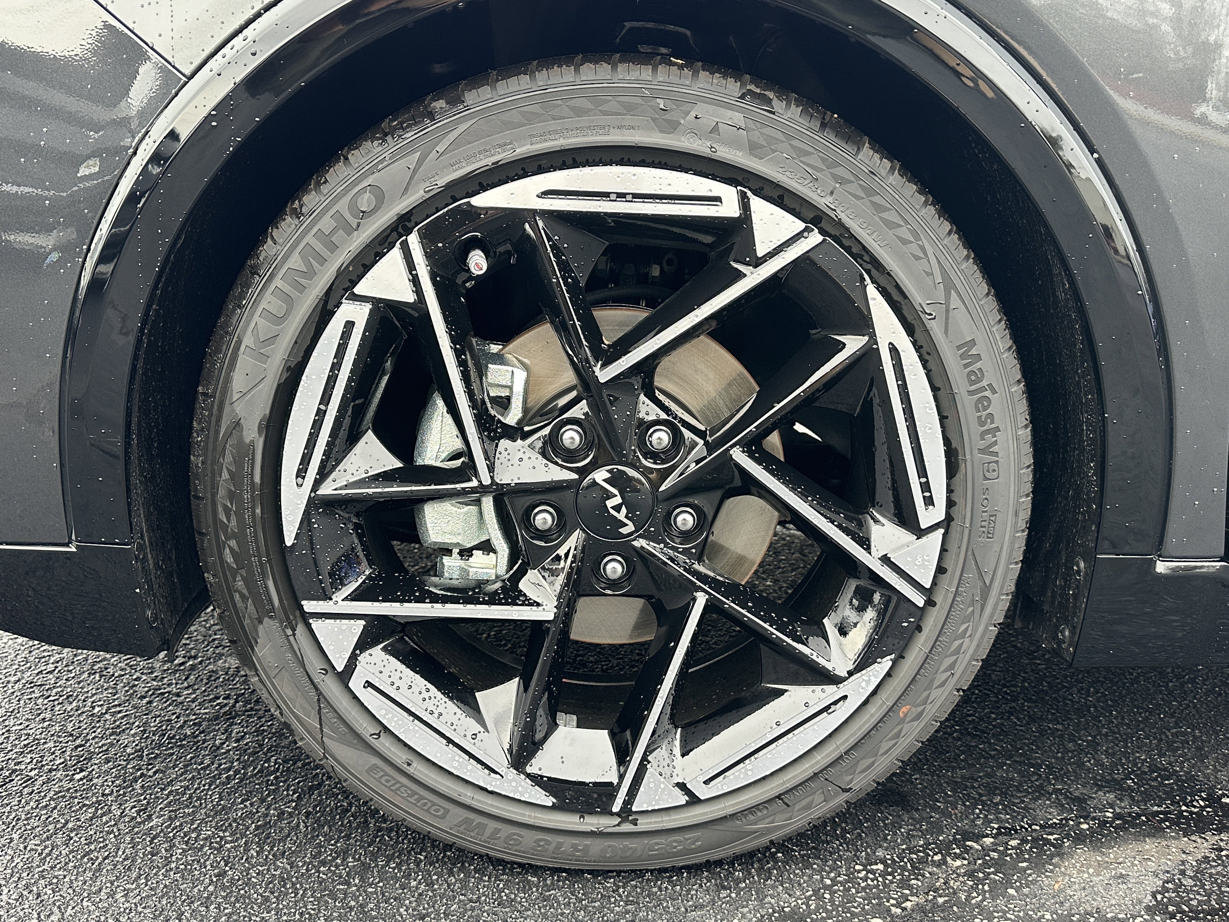 New 2026 Interstellar Gray Kia GT-Line image 12