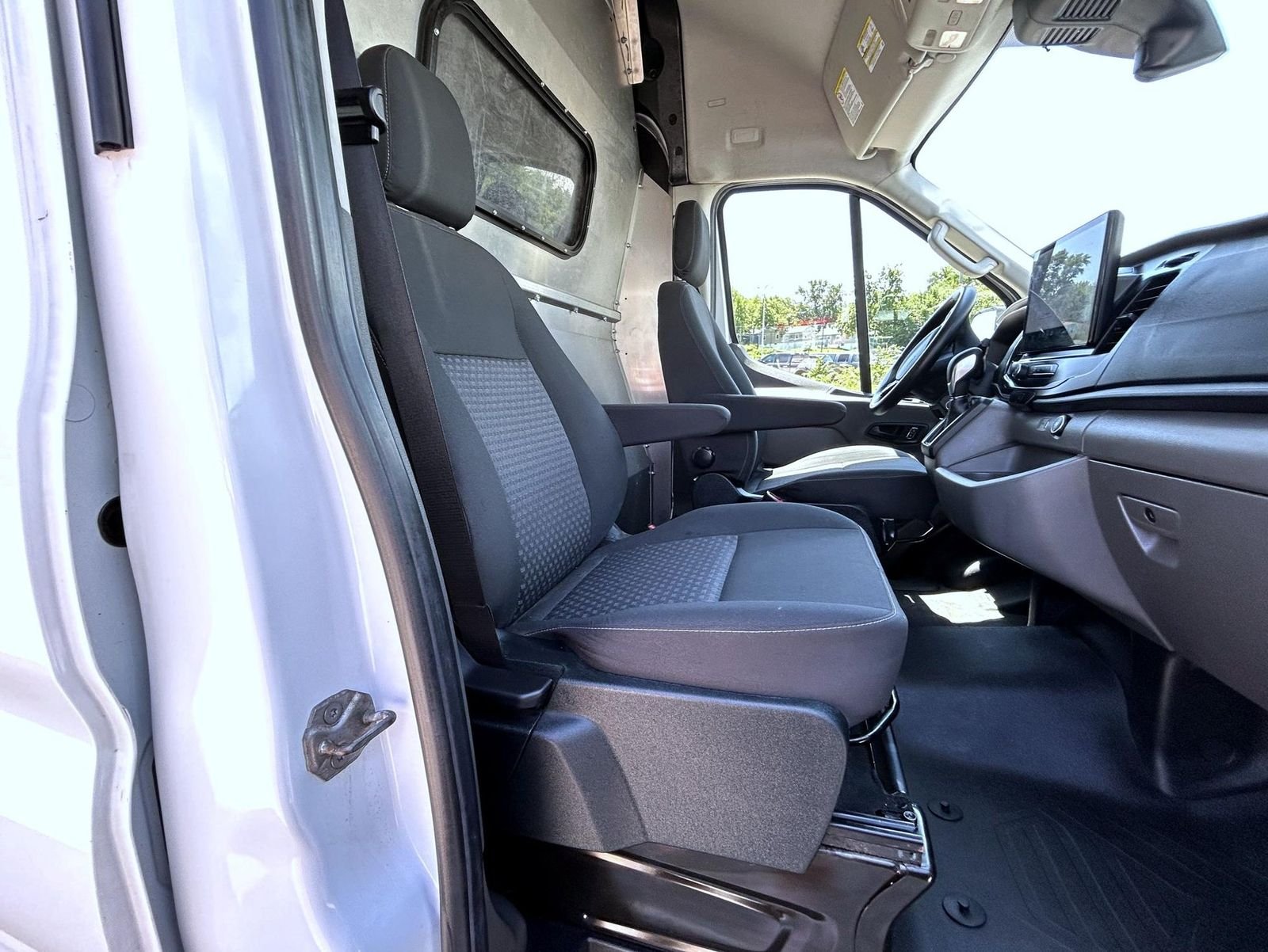 Used 2023 White Ford Base image 15