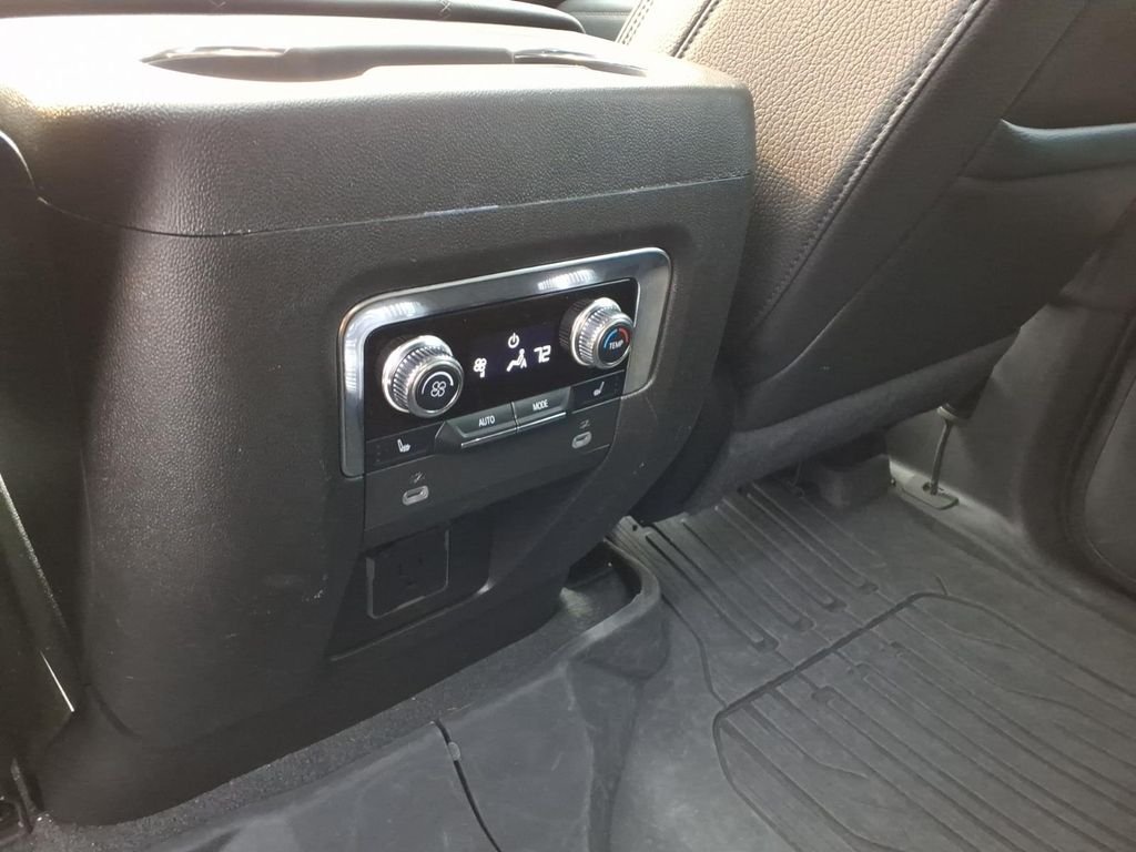 Used 2023 White Frost Tricoat GMC Denali image 4