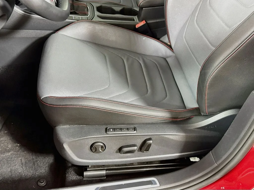 Used 2025 Red Volkswagen 2.0T Autobahn image 23
