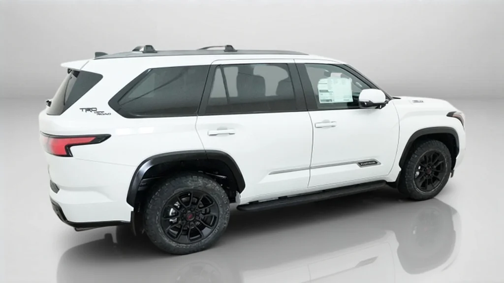 New 2026 Wind Chill Pearl Toyota Platinum image 23