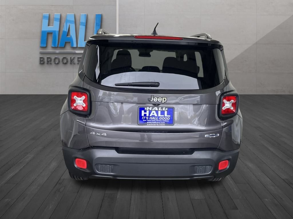 2017 Jeep Renegade Latitude North Edition photo 3