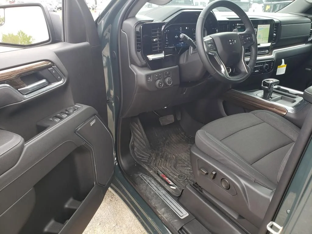 2026 Chevrolet Silverado 1500 LT Trail Boss - Photo 11