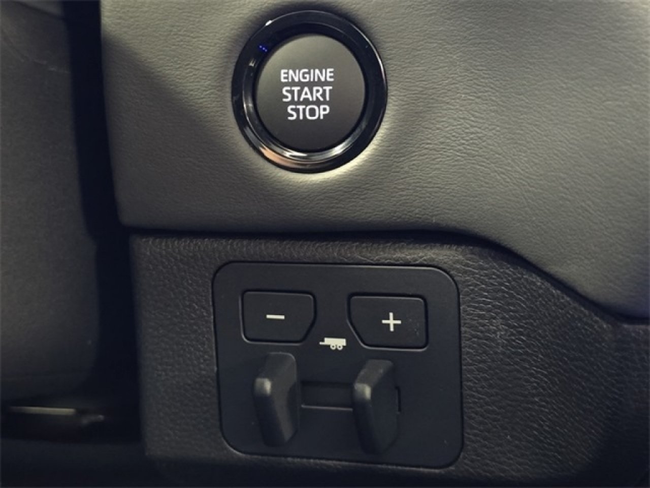 2026 Toyota Tundra Platinum - Photo 9