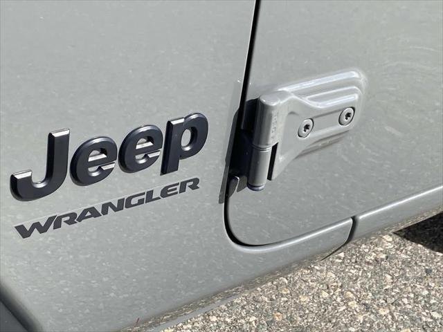 Certified Used 2022 Sting-Gray Clearcoat Jeep Sport S image 11