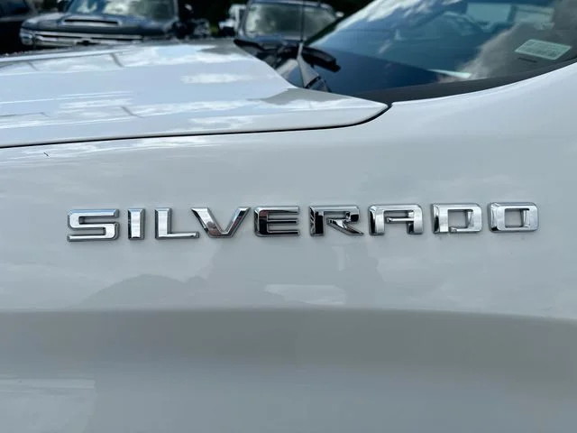 Used 2025 White Chevrolet LT image 50