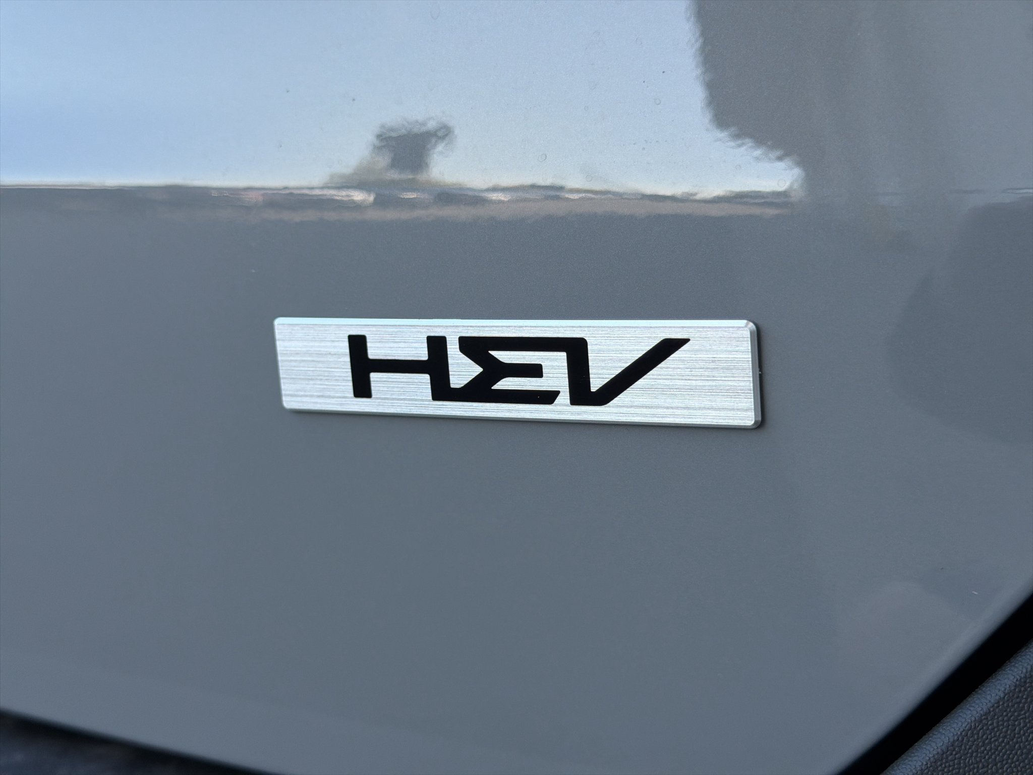 New 2027 Ceramic Silver Kia LXS image 8