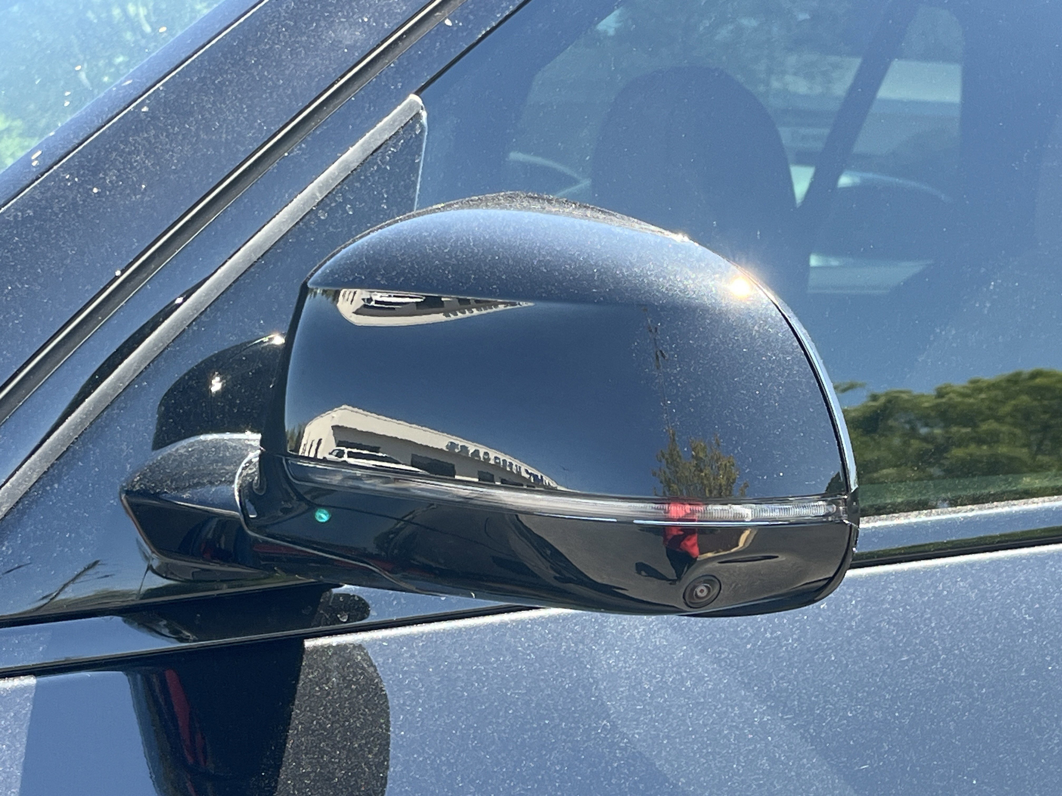 New 2026 Black Sapphire Metallic BMW xDrive50e image 30