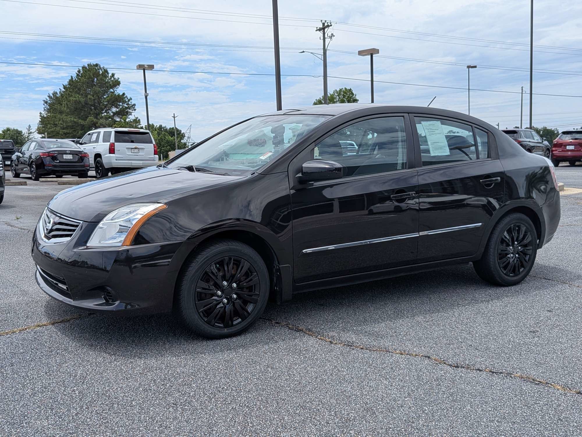 Used 2010 Black Nissan 2.0 S image 6
