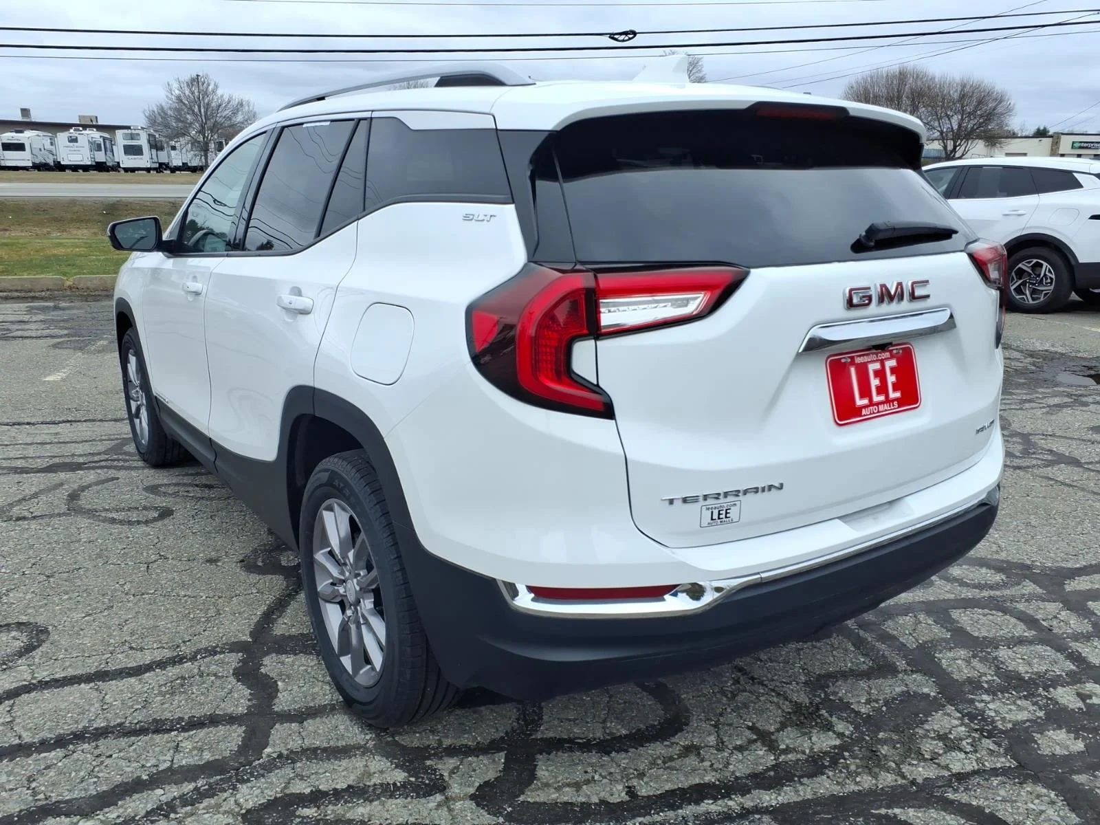 Used 2024 Summit White GMC SLT image 7