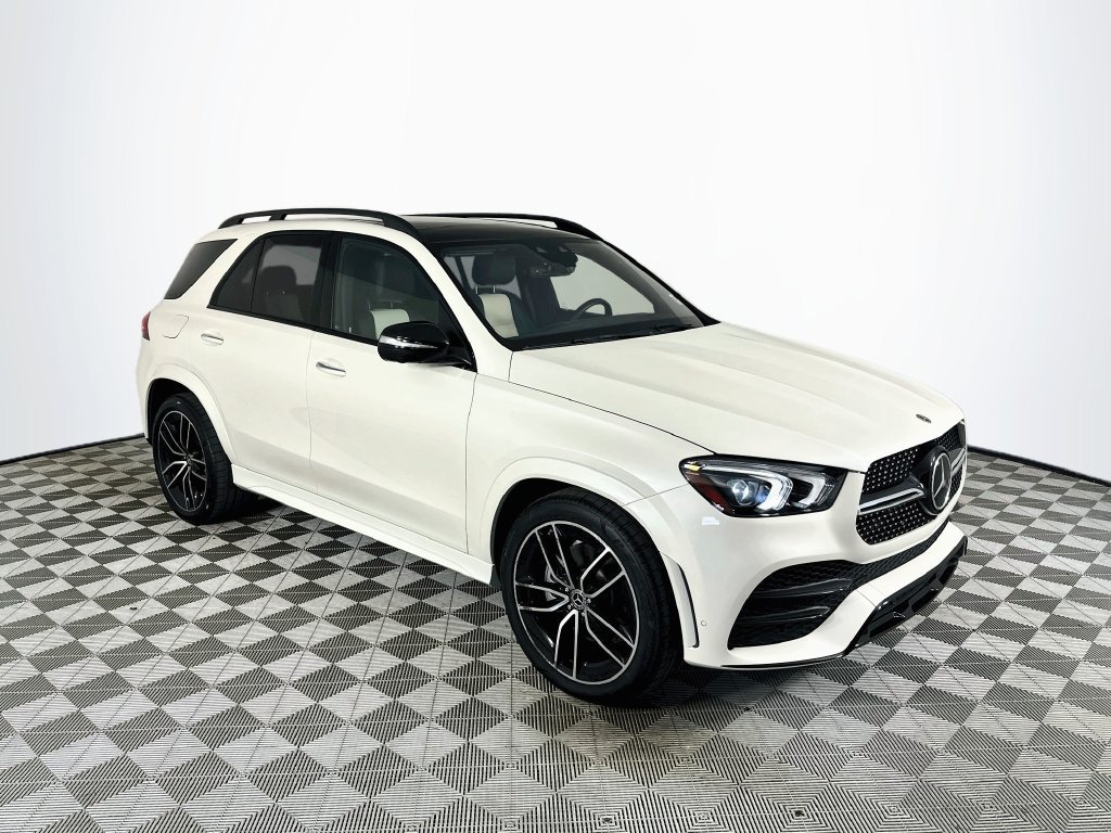 Certified Used 2023  Mercedes-Benz GLE 450 image 1