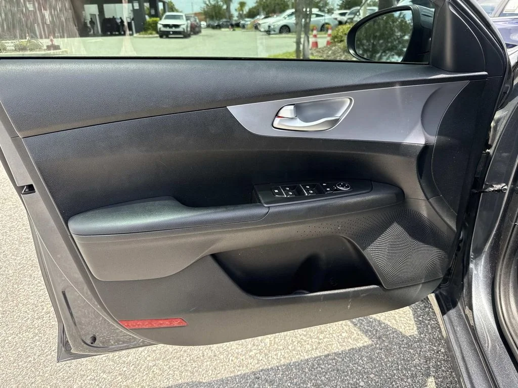 Used 2022 Gray Kia LXS image 22