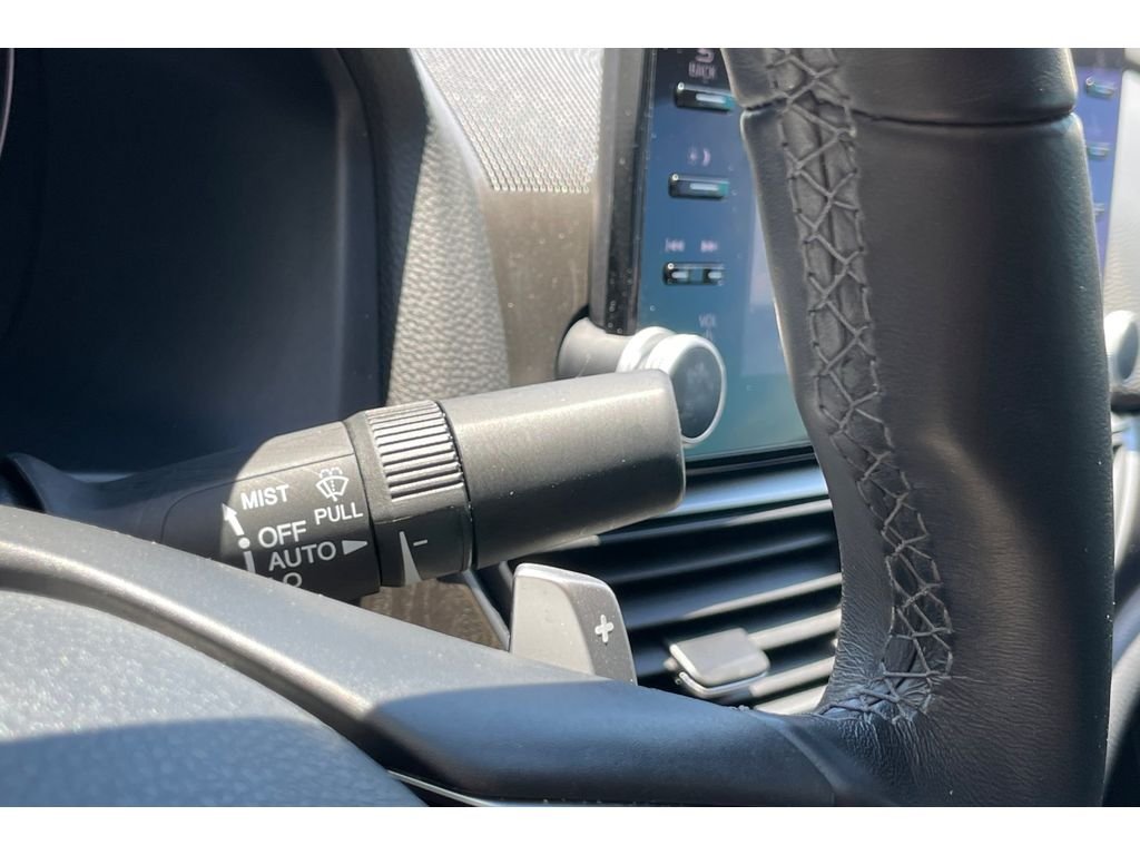 Used 2022 Sonic Gray Pearl Honda Touring image 36