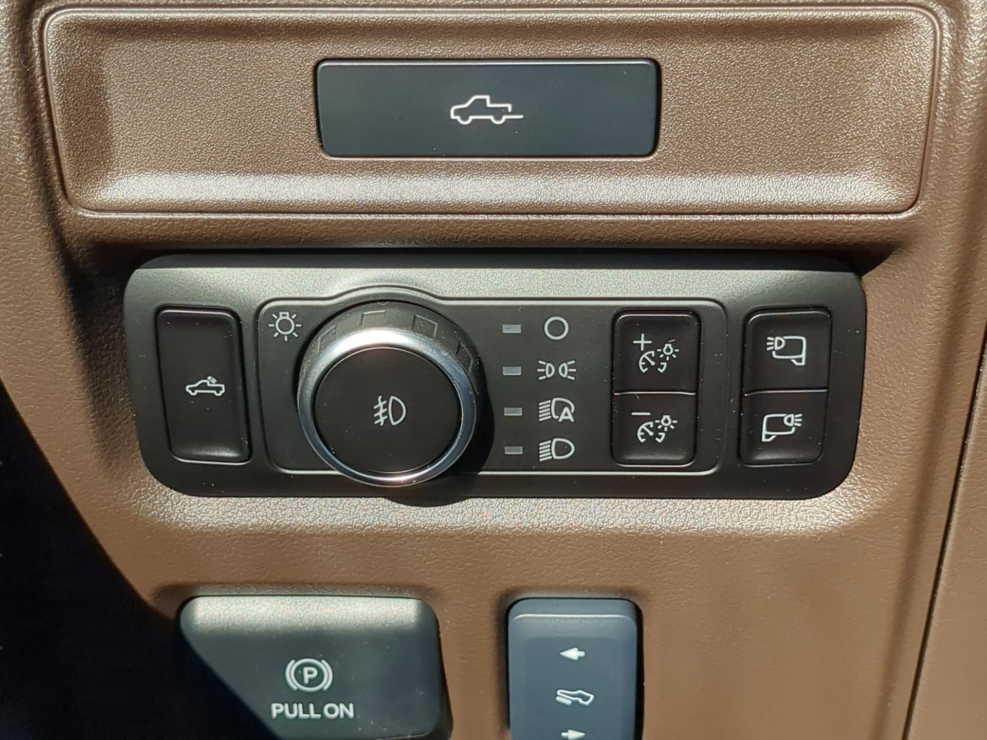 New 2026 Agate Black Metallic Ford King Ranch® image 56