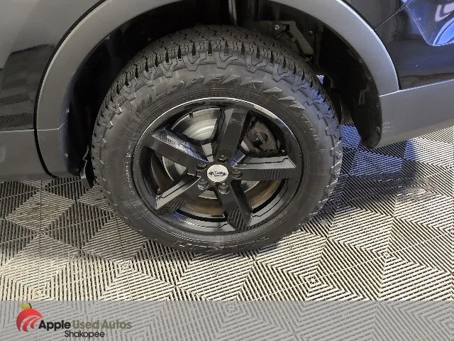 Used 2016 Black Ford XLT image 52