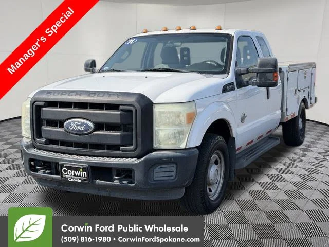 2011 Ford F-350 Super Duty Chassis Cab