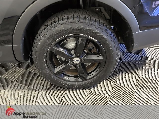 Used 2016 Black Ford XLT image 52