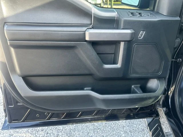 Used 2019 Black Metallic Ford XLT image 10