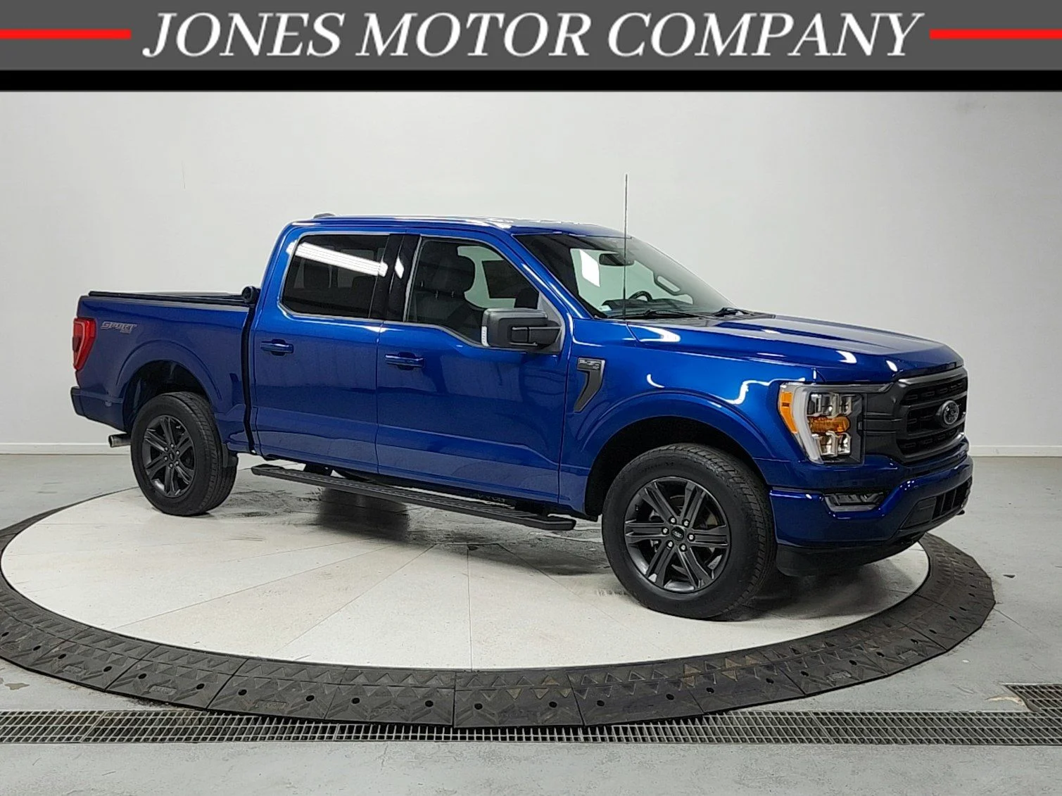 Used 2023 Blue Ford XLT image 1