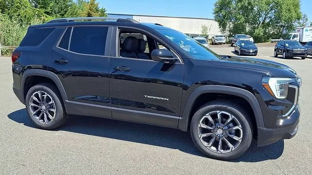 New 2026 Ebony Twilight Metallic GMC Elevation image 3