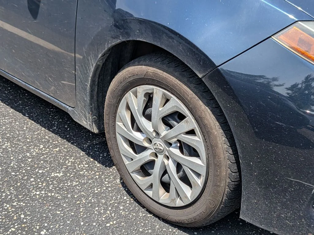 Used 2018 Blue Toyota LE image 5