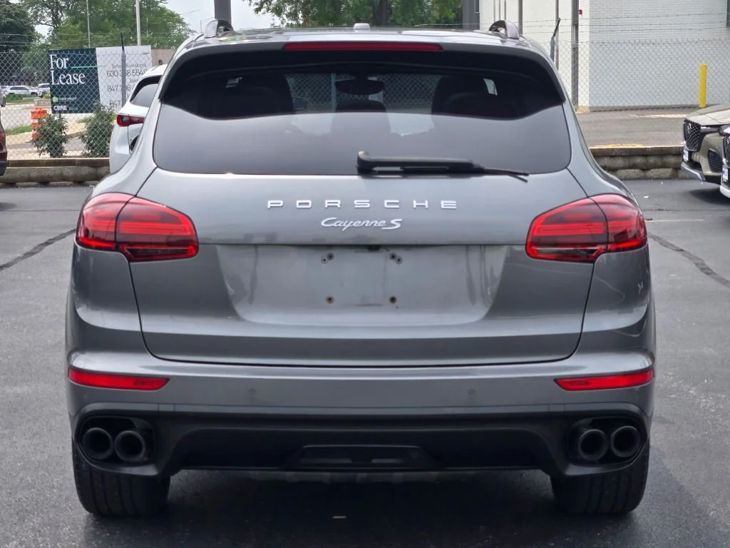 Used 2017  Porsche S image 14